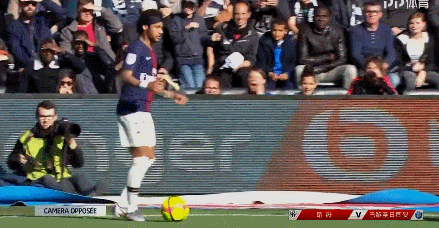 官方：熊本前锋神代庆人加盟法兰克福，将在1月1日正式入队（法兰克福官宣签下熊本前锋神代庆人，1月1日正式入队）