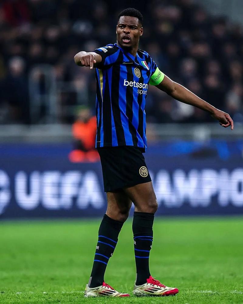 北伦敦德比还能上吗？加布里埃尔在比赛中疑似腹股沟受伤被替换下场