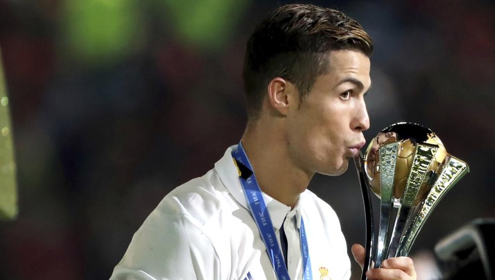 剑南春丨多特3-3斯图加特，昂达夫补时绝平+戴帽，埃姆雷-詹点射（剑南春丨多特3-3平斯图加特：昂达夫戴帽补时扳平，埃姆雷-詹点射破门）