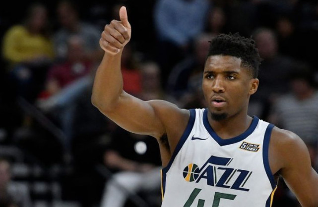 CBA赛季亮点回顾：精彩进球集锦,（CBA赛季高光盘点：精彩得分集锦）