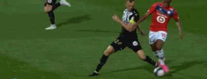 34岁阿联酋国脚奥马尔宣布退役，曾斩获亚洲足球先生（阿联酋国脚奥马尔34岁挂靴，曾获亚洲足球先生）