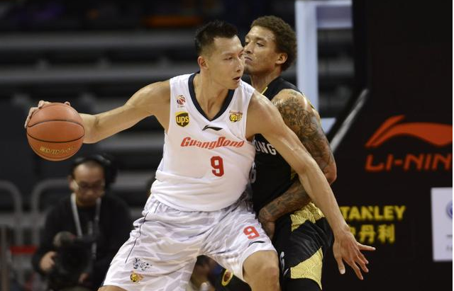 官方：原助理教练彼泽森出任谢周三新帅（官宣：前助教彼泽森接任谢周三主帅）