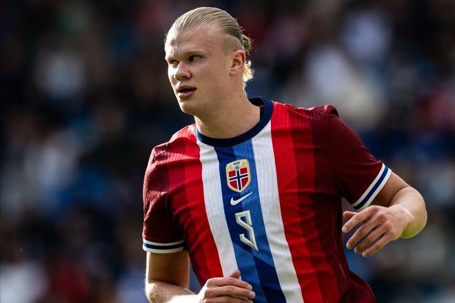 杜兰特篮下强打稳定胜局（杜兰特内线强攻锁定胜利）