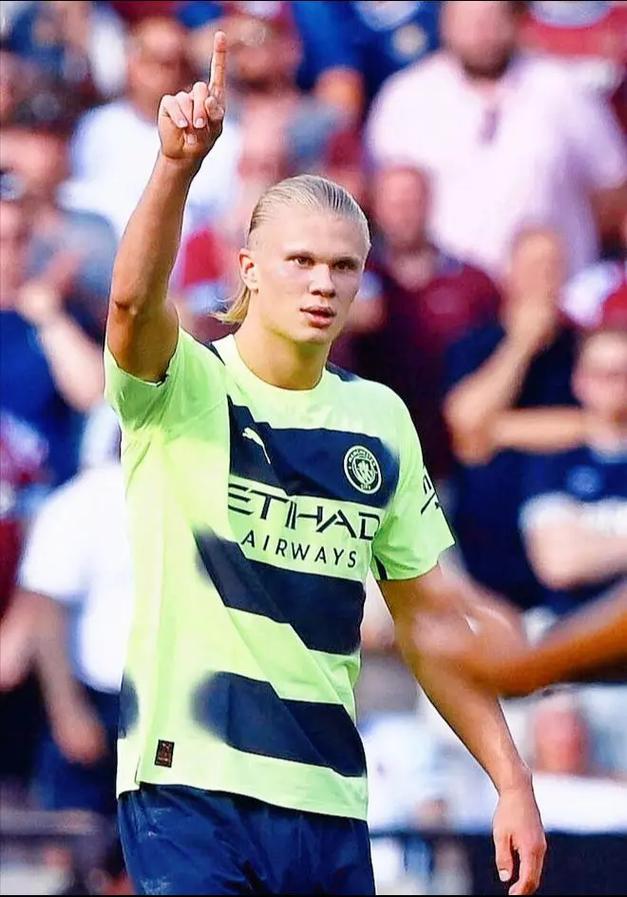 德保罗：我们会竭尽全力卫冕世界杯，希望能像2022年那样顺利（德保罗：全力冲击世界杯卫冕，盼再现2022年的顺利）