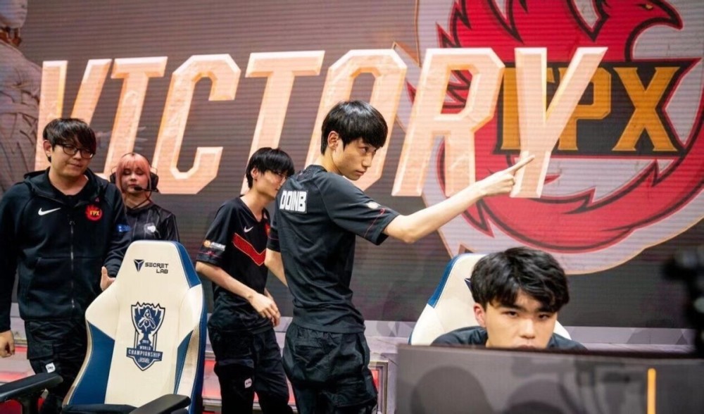 大的政治影 大的政治影