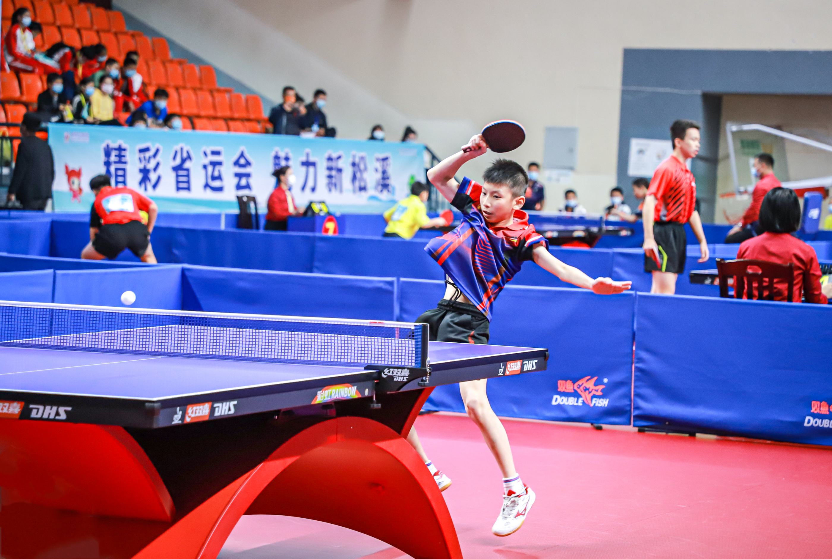 以其青春阵 以其青春阵