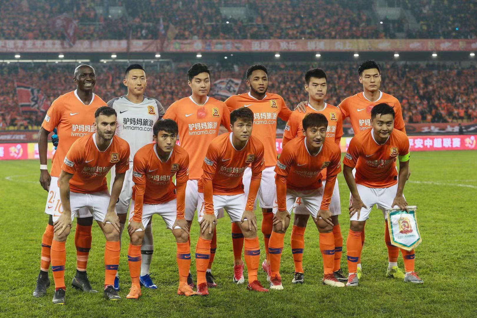 何詩蓓世錦 何詩蓓世錦