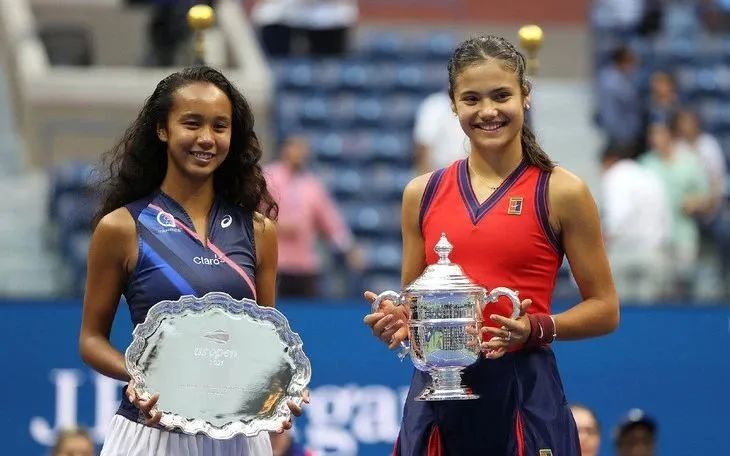 以一记点球 以一记点球