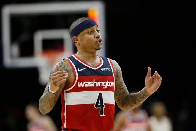 他多次错位 他多次错位